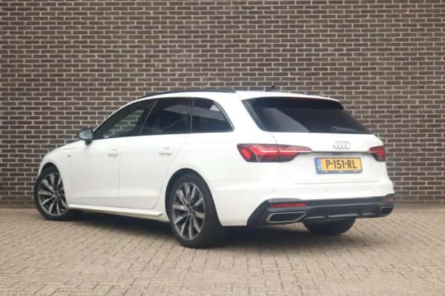 Audi A4 (2022) thumbnail 13