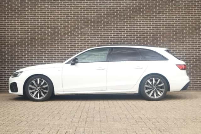 Audi A4 (2022) thumbnail 14