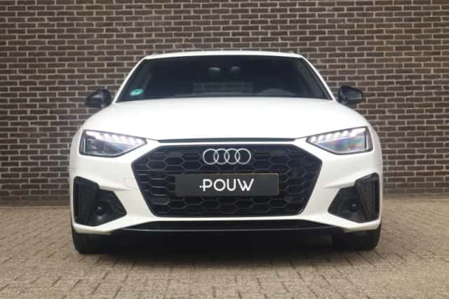 Audi A4 (2022) thumbnail 8