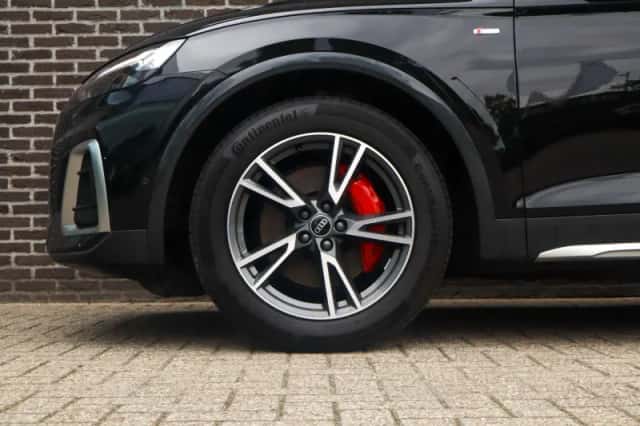 Audi Q5 (2022) thumbnail 14