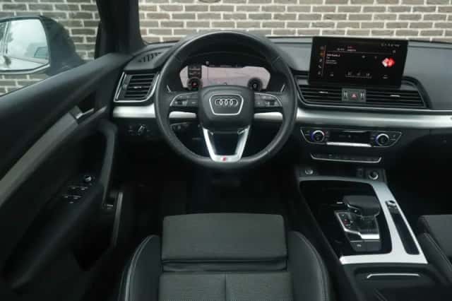 Audi Q5 (2022) thumbnail 24