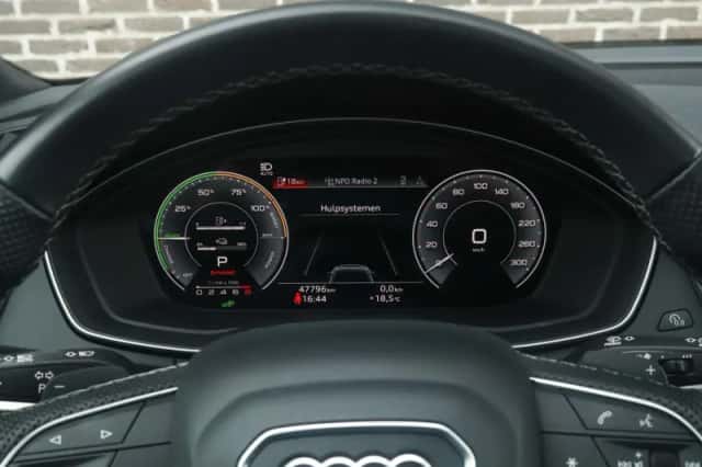 Audi Q5 (2022) thumbnail 26