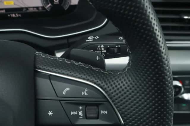 Audi Q5 (2022) thumbnail 30