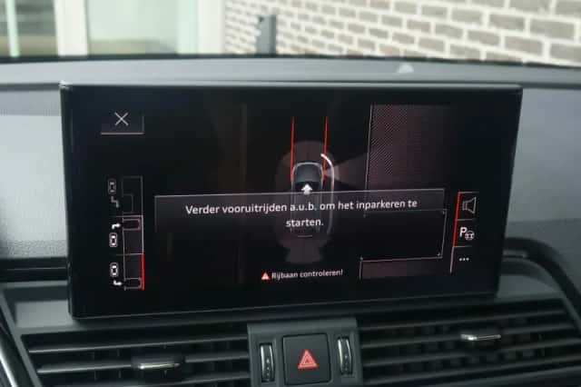 Audi Q5 (2022) thumbnail 32