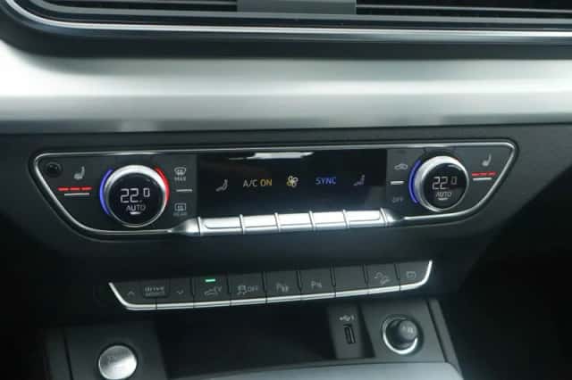 Audi Q5 (2022) thumbnail 36