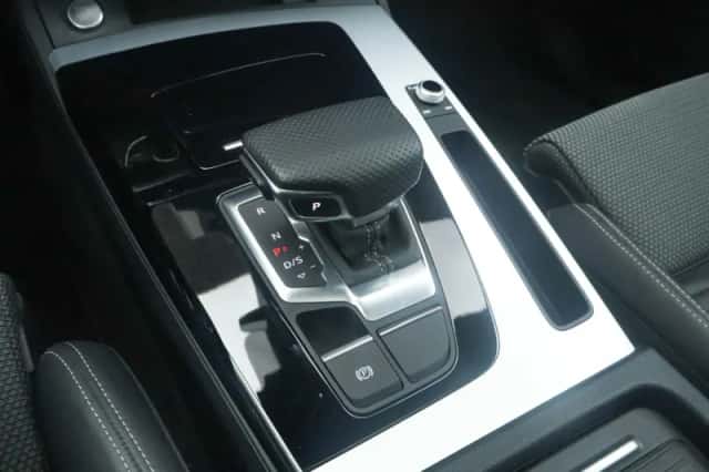 Audi Q5 (2022) thumbnail 37