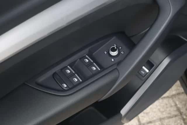 Audi Q5 (2022) thumbnail 49