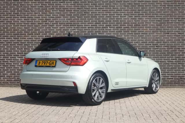 Audi A1 (2023) thumbnail 2
