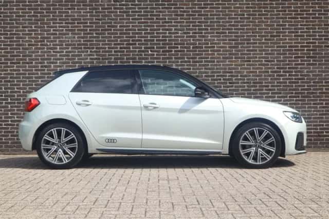 Audi A1 (2023) thumbnail 3