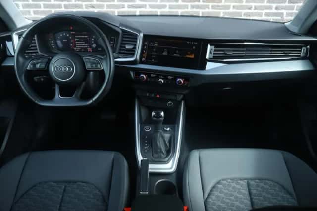 Audi A1 (2023) thumbnail 5
