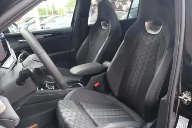 Volkswagen Tayron (2025) thumbnail 4