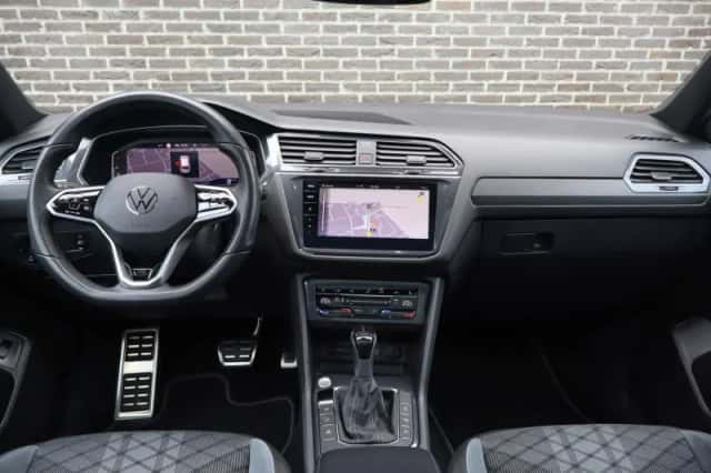 Volkswagen Tiguan (2023) thumbnail 5
