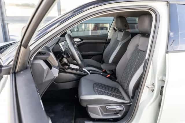 Audi A1 (2025) thumbnail 4