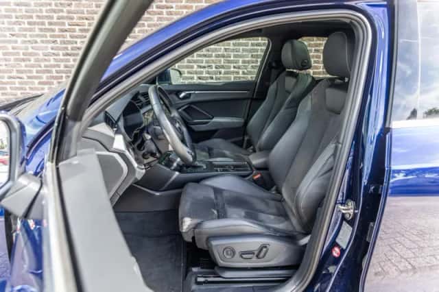 Audi Q3 (2022) thumbnail 4