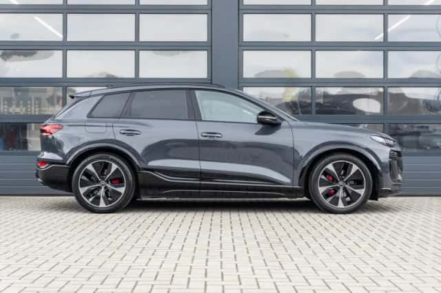 Audi Q6 e-tron (2024) thumbnail 3