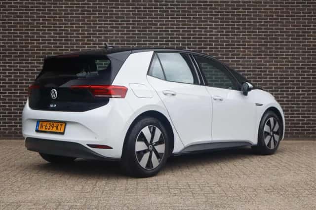 Volkswagen ID.3 (2021) thumbnail 2