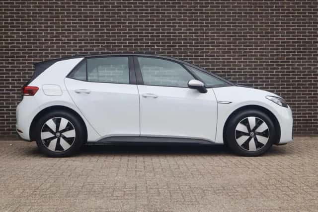 Volkswagen ID.3 (2021) thumbnail 3