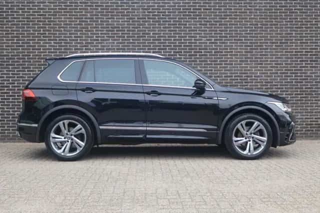 Volkswagen Tiguan (2022) thumbnail 3