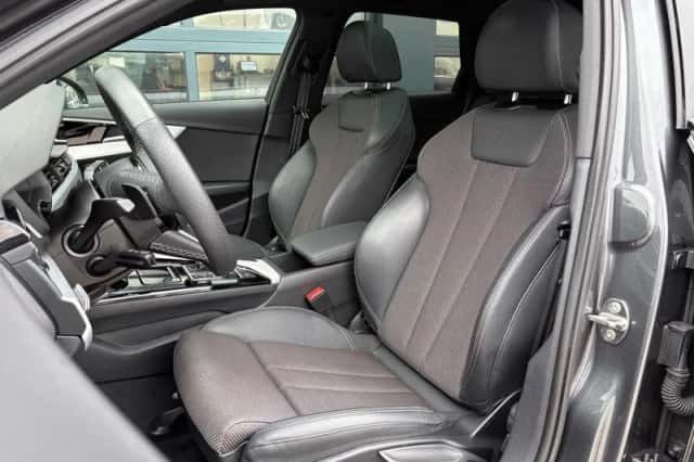 Audi A4 (2023) thumbnail 4