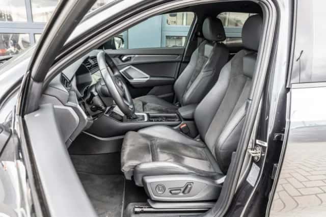 Audi Q3 (2022) thumbnail 4