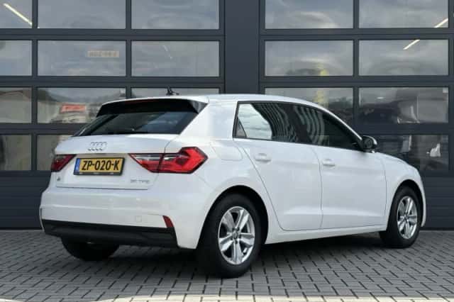 Audi A1 (2019) thumbnail 2