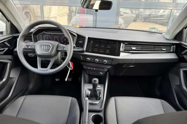 Audi A1 (2019) thumbnail 5