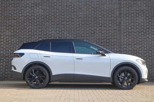 Volkswagen ID.4 (2026) thumbnail 3