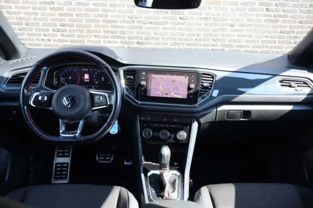 Volkswagen T-Roc (2021) thumbnail 5