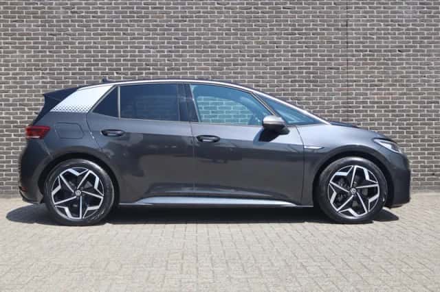 Volkswagen ID.3 (2020) thumbnail 3