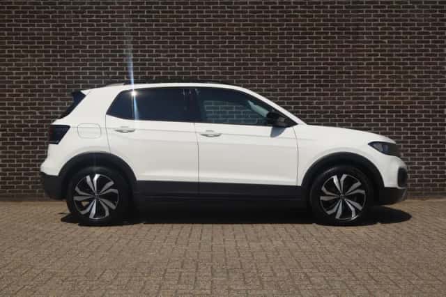 Volkswagen T-Cross (2021) thumbnail 3