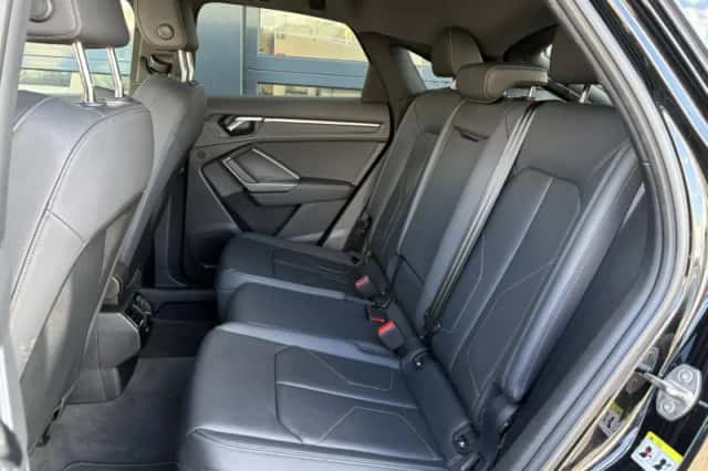 Audi Q3 (2023) thumbnail 6