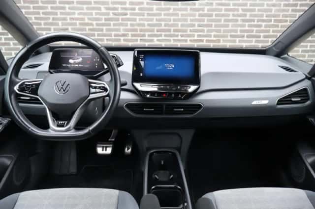 Volkswagen ID.3 (2020) thumbnail 5
