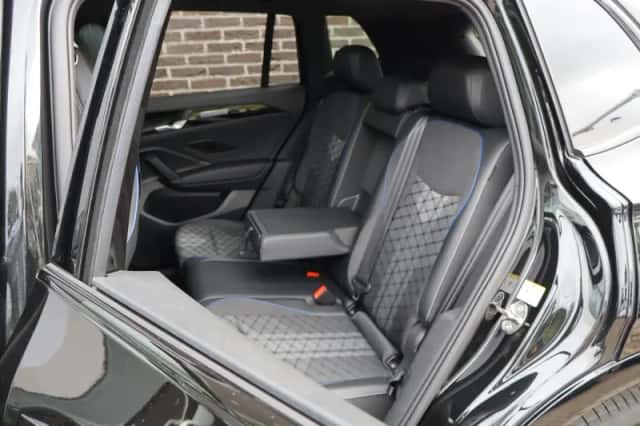 Volkswagen Tiguan (2025) thumbnail 6