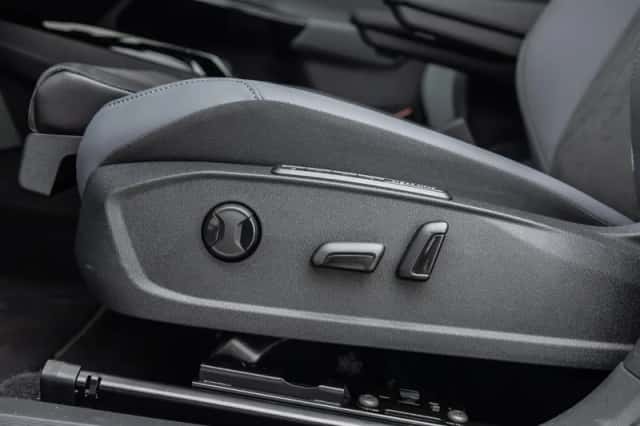 Volkswagen ID.5 (2024) thumbnail 12