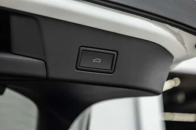 Volkswagen ID.5 (2024) thumbnail 16
