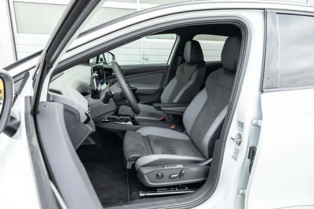 Volkswagen ID.5 (2024) thumbnail 4