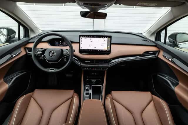 Škoda Enyaq (2025) thumbnail 5