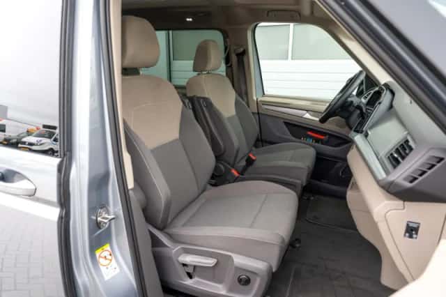 Volkswagen Multivan (2024) thumbnail 17