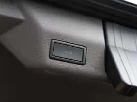 Volkswagen Multivan (2024) thumbnail 22