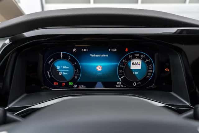Volkswagen Multivan (2024) thumbnail 27
