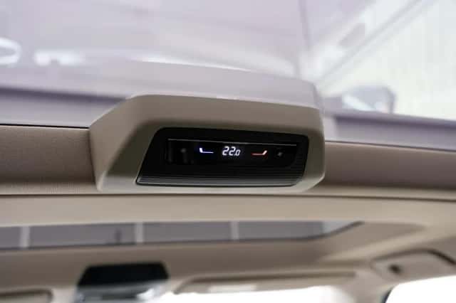 Volkswagen Multivan (2024) thumbnail 38