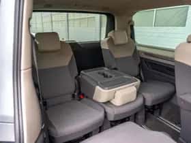 Volkswagen Multivan (2024) thumbnail 39
