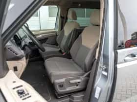 Volkswagen Multivan (2024) thumbnail 5