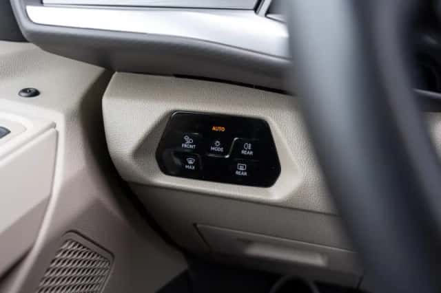 Volkswagen Multivan (2024) thumbnail 44