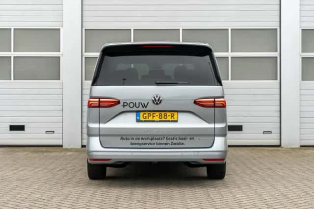 Volkswagen Multivan (2024) thumbnail 10