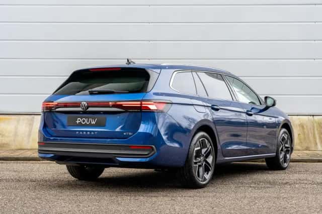 Volkswagen Passat (2025) thumbnail 2