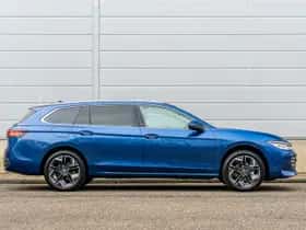 Volkswagen Passat (2025) thumbnail 3