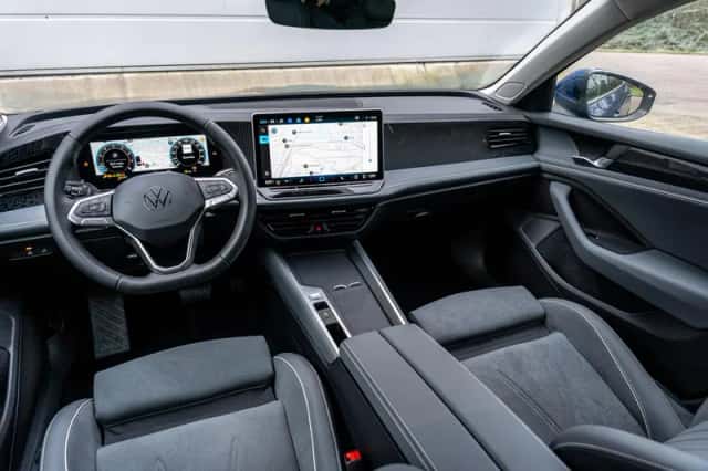 Volkswagen Passat (2025) thumbnail 33
