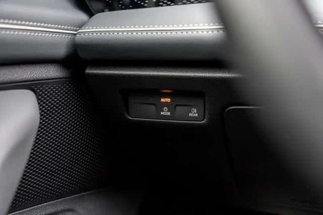 Volkswagen Passat (2025) thumbnail 35