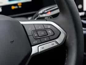 Volkswagen Passat (2025) thumbnail 38